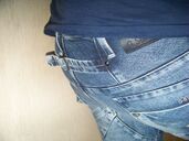 Man erkennt deutlich, die stabile und aufwändige Verarbeitung