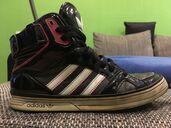 Die große Lacklederzunge fühlt sich sehr geil an und ist schön weich <3