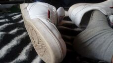 Seht euch auch mal genau die Sox von unten an ;-)