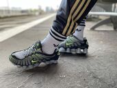 Photo by @thebusofidiots