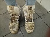 Schön public zugewixxt am Kunden-WC